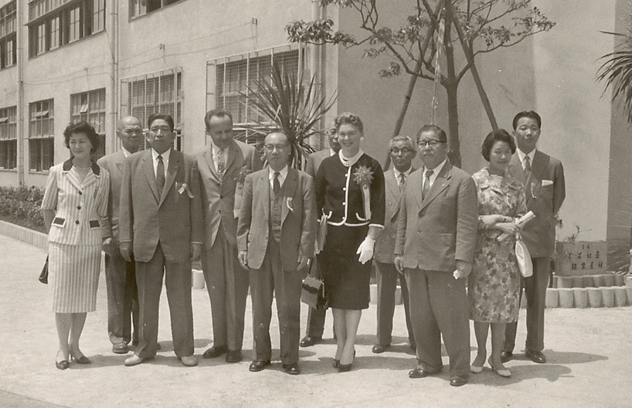 Montebello delegates and Ashiya city officials gathered in Ashiya in 1961