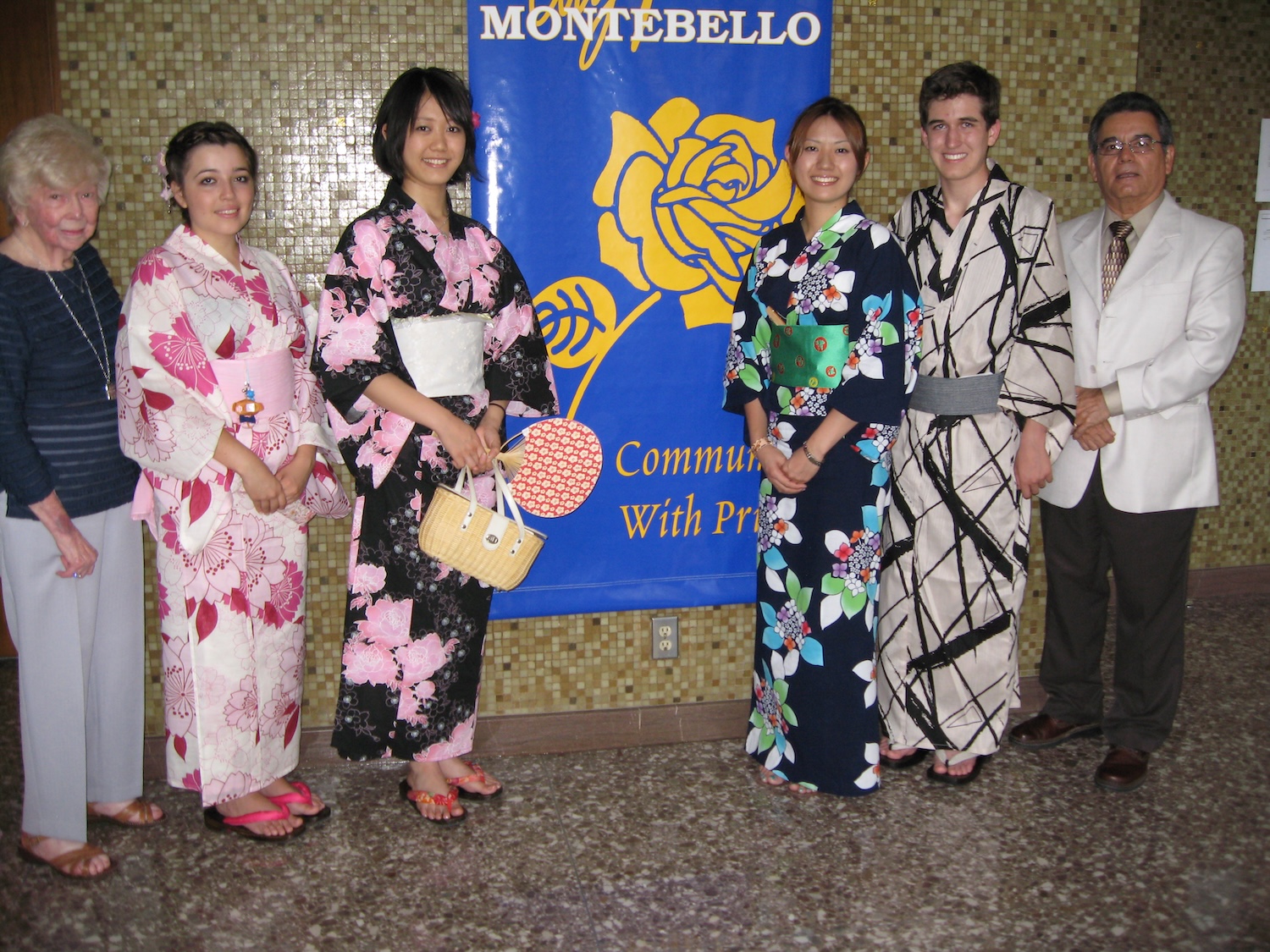 Elaine Kirchner with the 2010 Ashiya and Montebello Student Ambassadors and MASCA President Carlos Haro